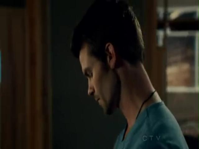 VampireDiariesWorld-dot-org_SavingHopeS01E12-2193.jpg