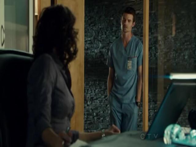 VampireDiariesWorld-dot-org_SavingHopeS01E12-2208.jpg