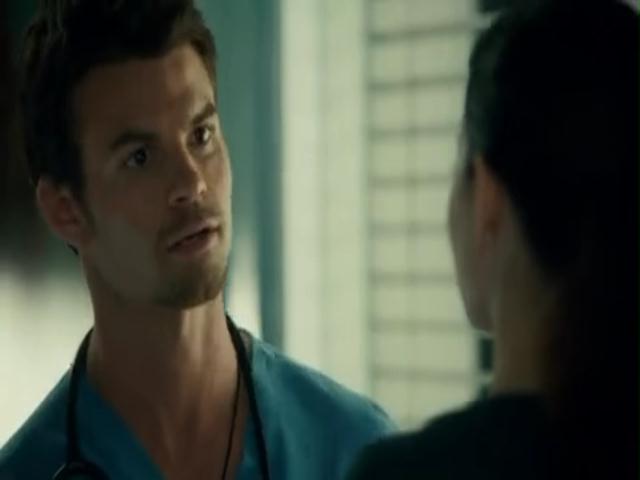 VampireDiariesWorld-dot-org_SavingHopeS01E13-0137.jpg