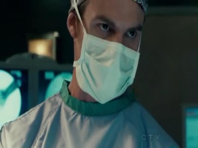 VampireDiariesWorld-dot-org_SavingHopeS01E13-1275.jpg