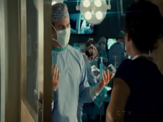 VampireDiariesWorld-dot-org_SavingHopeS01E13-1563.jpg