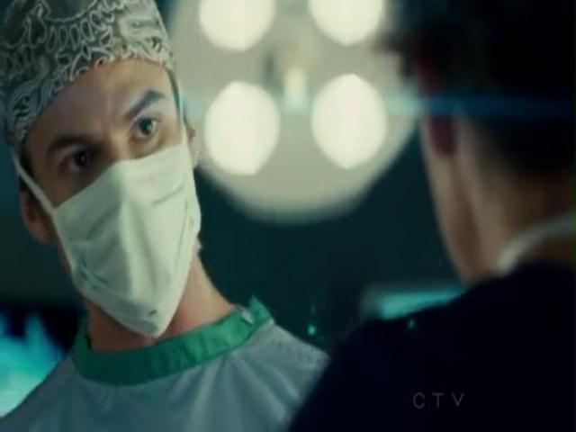 VampireDiariesWorld-dot-org_SavingHopeS01E13-1584.jpg