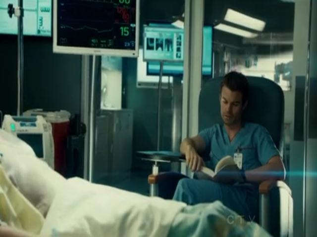 VampireDiariesWorld-dot-org_SavingHopeS01E13-1960.jpg