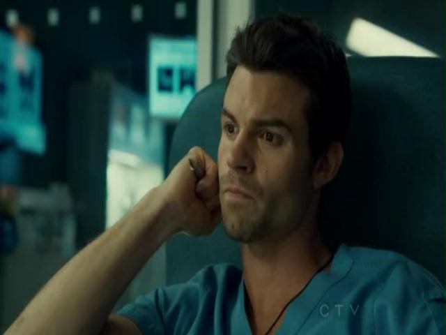 VampireDiariesWorld-dot-org_SavingHopeS01E13-2014.jpg