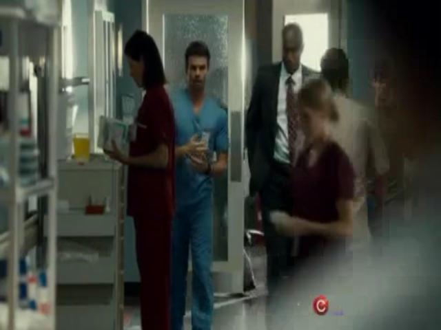 VampireDiariesWorld-dot-org_SavingHopeS01E13-2170.jpg