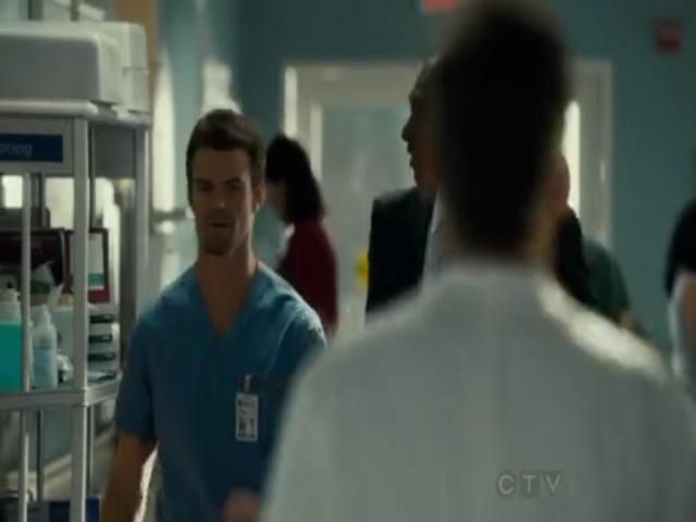VampireDiariesWorld-dot-org_SavingHopeS01E13-2180.jpg
