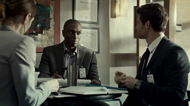 VampireDiariesWorld-dot-org_SavingHope2x01-0143.jpg