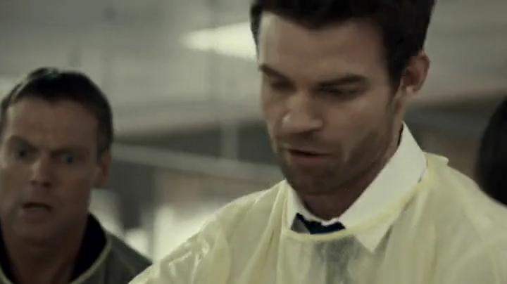 VampireDiariesWorld-dot-org_SavingHope2x01-0236.jpg