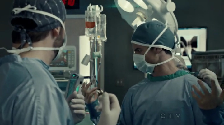 VampireDiariesWorld-dot-org_SavingHope2x01-0866.jpg
