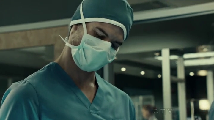 VampireDiariesWorld-dot-org_SavingHope2x01-1518.jpg