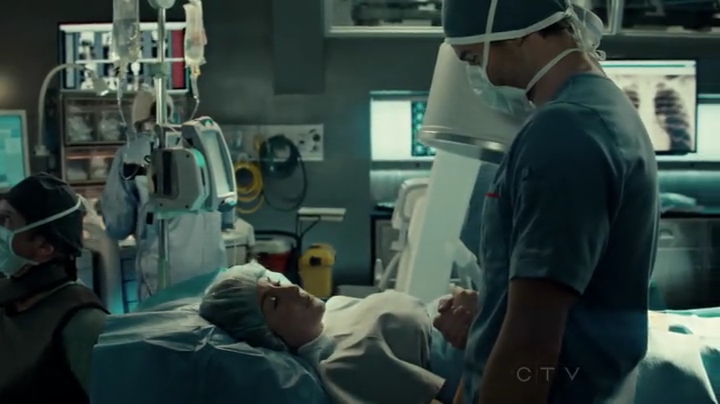 VampireDiariesWorld-dot-org_SavingHope2x01-1527.jpg