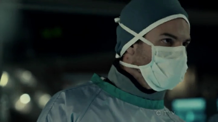 VampireDiariesWorld-dot-org_SavingHope2x01-1960.jpg