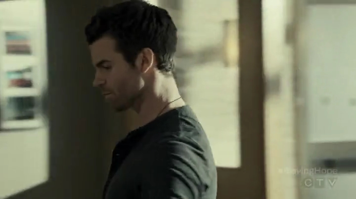 VampireDiariesWorld-dot-org_SavingHope2x01-1104.jpg