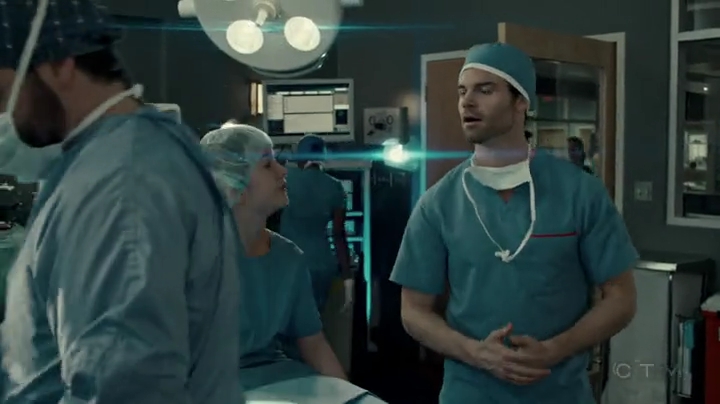 VampireDiariesWorld-dot-org_SavingHope2x01-1177.jpg