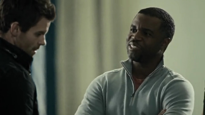 VampireDiariesWorld-dot-org_SavingHope2x03-0155.jpg