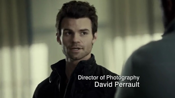 VampireDiariesWorld-dot-org_SavingHope2x03-0158.jpg