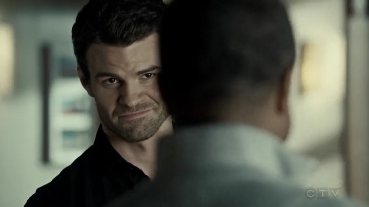 VampireDiariesWorld-dot-org_SavingHope2x03-0532.jpg