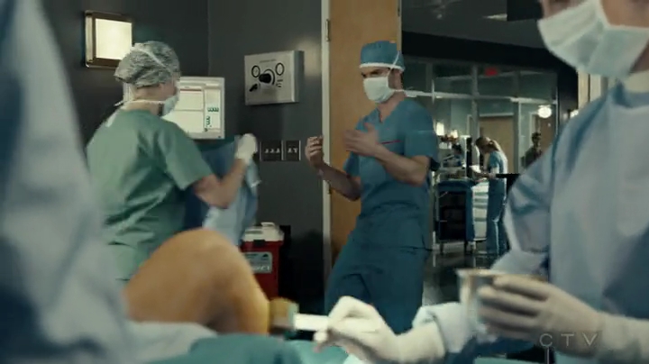 VampireDiariesWorld-dot-org_SavingHope2x03-1805.jpg