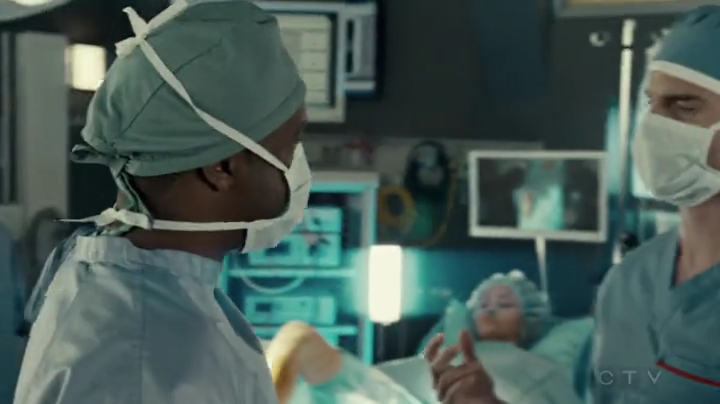 VampireDiariesWorld-dot-org_SavingHope2x03-1829.jpg