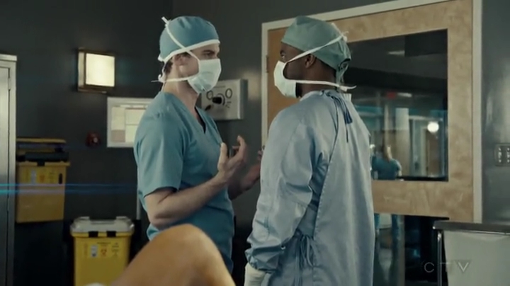 VampireDiariesWorld-dot-org_SavingHope2x03-1847.jpg