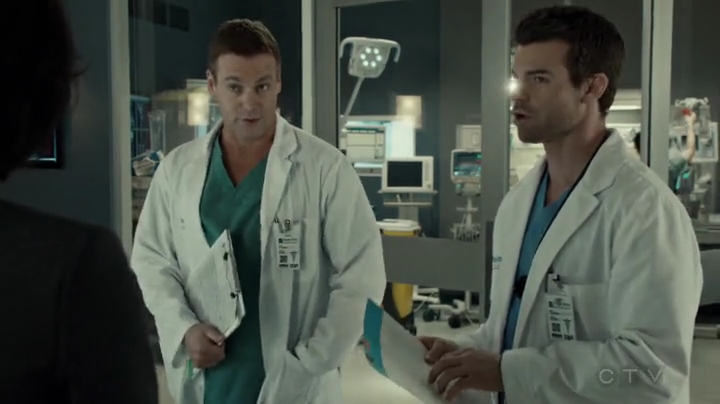 VampireDiariesWorld-dot-org_SavingHope2x04-0589.jpg