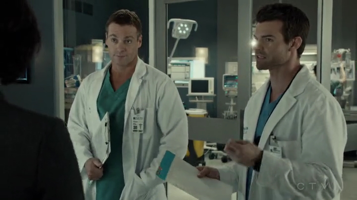 VampireDiariesWorld-dot-org_SavingHope2x04-0590.jpg