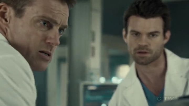 VampireDiariesWorld-dot-org_SavingHope2x04-0635.jpg