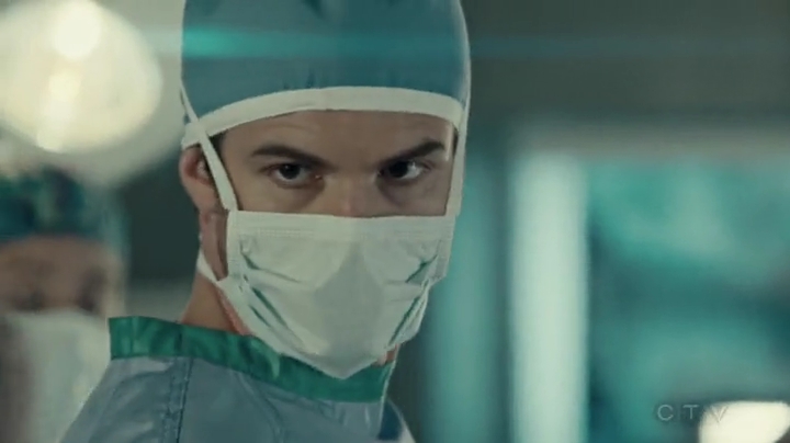 VampireDiariesWorld-dot-org_SavingHope2x04-1563.jpg