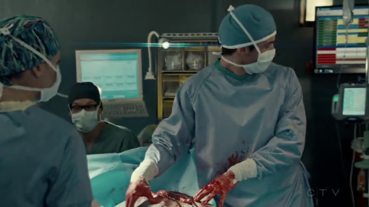 VampireDiariesWorld-dot-org_SavingHope2x04-1905.jpg