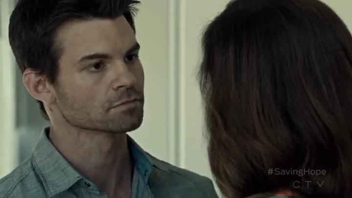 VampireDiariesWorld-dot-org_SavingHope2x05-0360.jpg