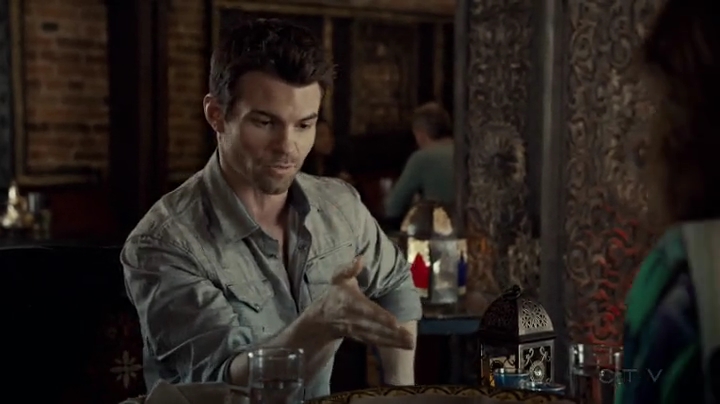 VampireDiariesWorld-dot-org_SavingHope2x05-0550.jpg