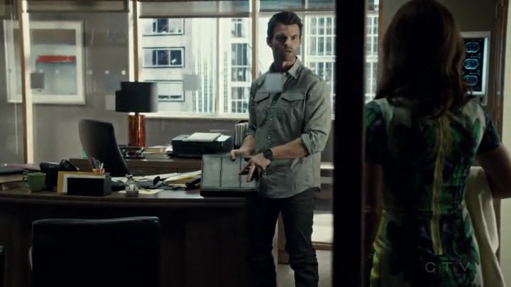 VampireDiariesWorld-dot-org_SavingHope2x05-1371.jpg