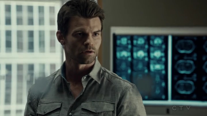 VampireDiariesWorld-dot-org_SavingHope2x05-1377.jpg