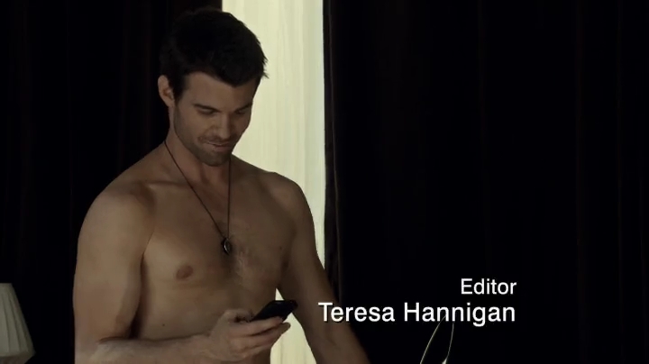 VampireDiariesWorld-dot-org_SavingHope2x06-0194.jpg