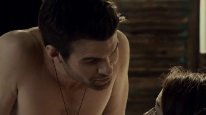 VampireDiariesWorld-dot-org_SavingHope2x06-0212.jpg