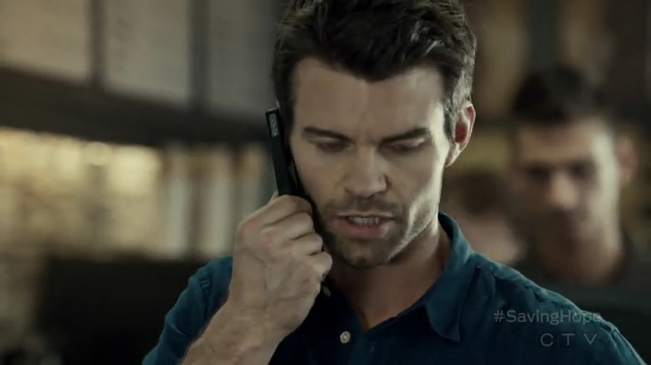 VampireDiariesWorld-dot-org_SavingHope2x06-1015.jpg