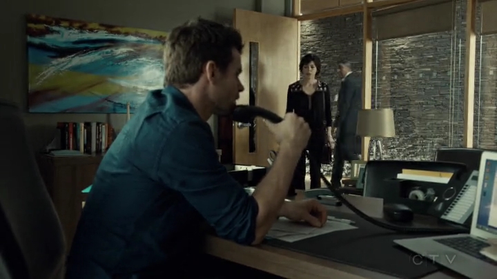 VampireDiariesWorld-dot-org_SavingHope2x06-1416.jpg