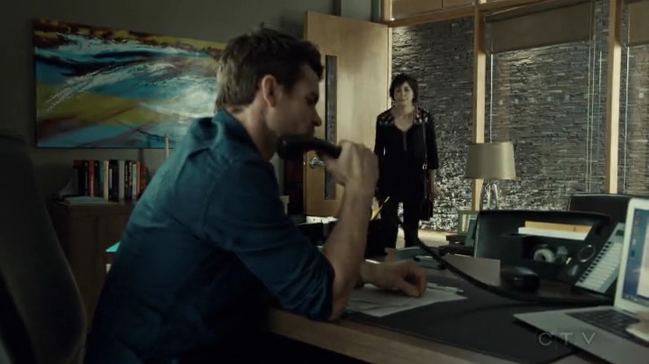 VampireDiariesWorld-dot-org_SavingHope2x06-1418.jpg