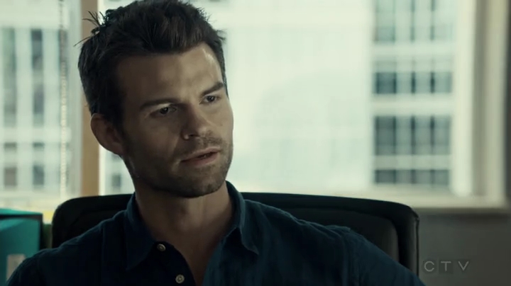 VampireDiariesWorld-dot-org_SavingHope2x06-1598.jpg