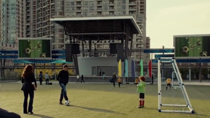 VampireDiariesWorld-dot-org_SavingHope2x06-2349.jpg