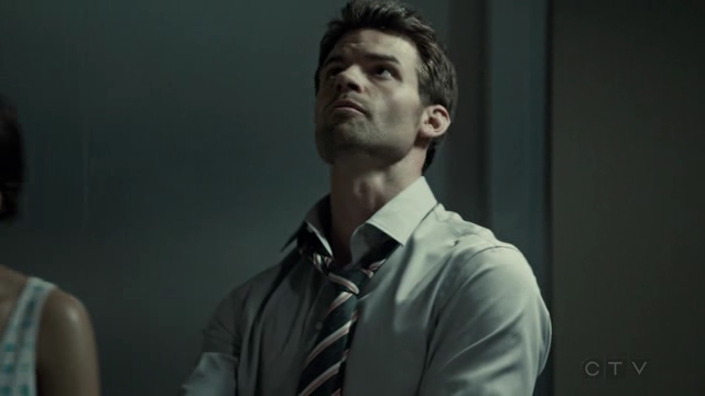 VampireDiariesWorld-dot-org_SavingHope2x07-1234.jpg