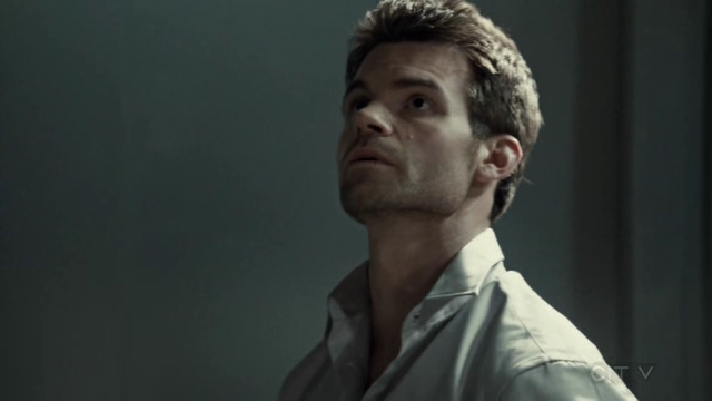 VampireDiariesWorld-dot-org_SavingHope2x07-1285.jpg