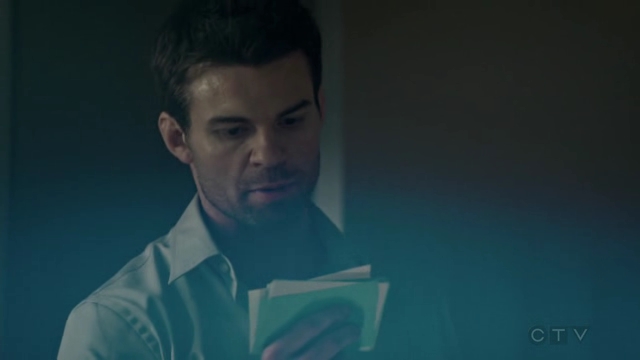 VampireDiariesWorld-dot-org_SavingHope2x07-1812.jpg