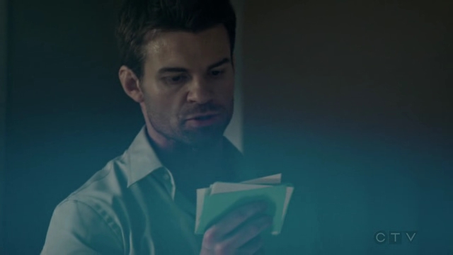 VampireDiariesWorld-dot-org_SavingHope2x07-1813.jpg