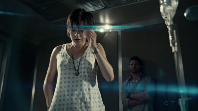 VampireDiariesWorld-dot-org_SavingHope2x07-1870.jpg
