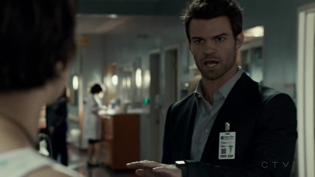 VampireDiariesWorld-dot-org_SavingHope2x07-2331.jpg