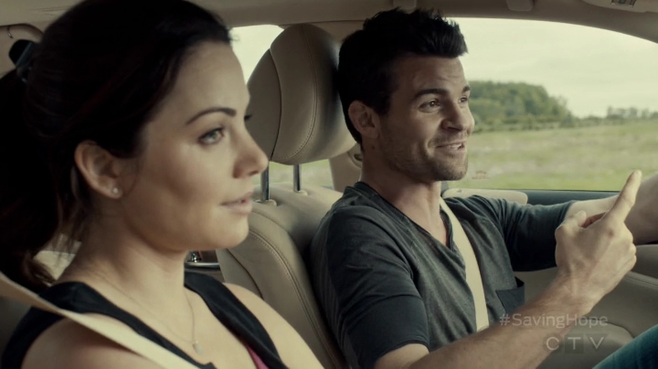 VampireDiariesWorld-dot-org_SavingHope2x08-0049.jpg