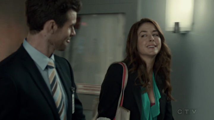 VampireDiariesWorld-dot-org_SavingHope2x09-0650.jpg