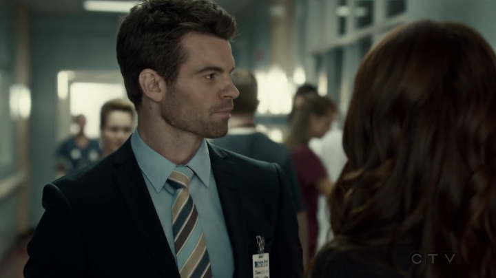 VampireDiariesWorld-dot-org_SavingHope2x09-0665.jpg