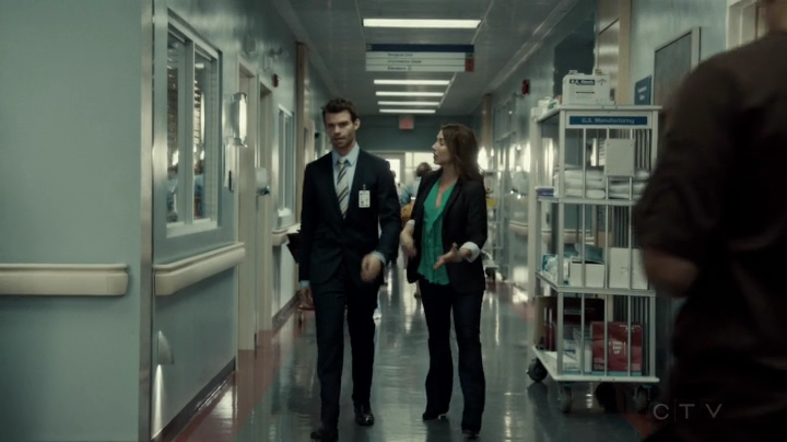 VampireDiariesWorld-dot-org_SavingHope2x09-0756.jpg